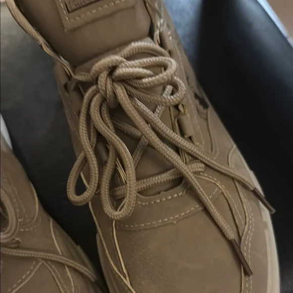 Men's Tan High Top Sneakers ‼️ BRAND NEW‼️ Brand - Social Man - Picture 8 of 16